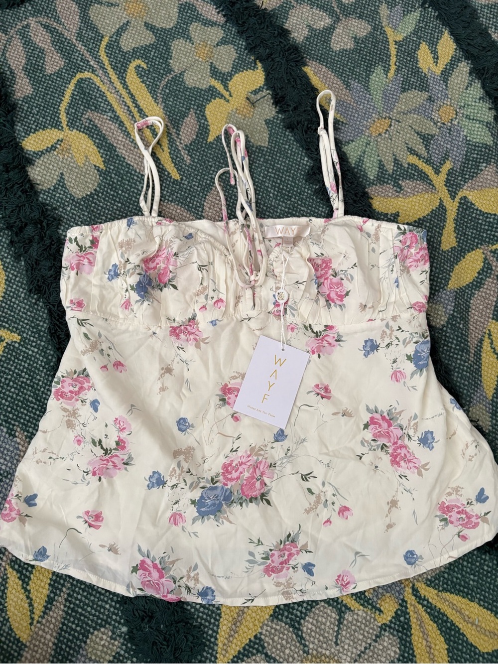 NWT WAYF Womens Ivory Tie Front Smocked Floral Spaghetti Strap Cami Top Large